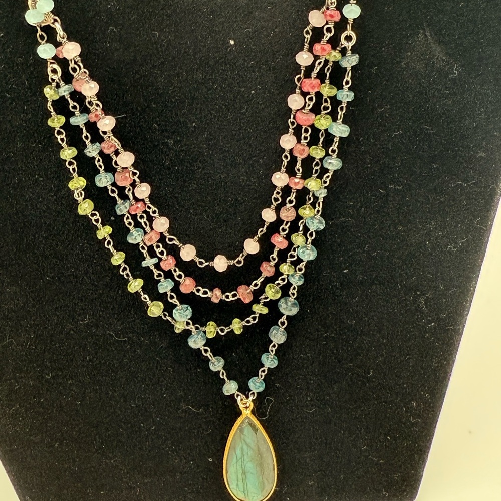 Elegant Multicolor Beaded Necklace with Teardrop Pendant